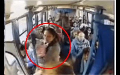 媽媽抱著小孩搭公車，但整車卻沒人要讓位  氣得司機做了這個「暖心」的動作，神打臉所有乘客