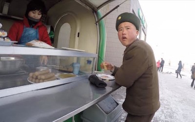 揭神秘面紗！他實際體驗「平壤路邊小吃」拍攝到超乎大家想像的北韓